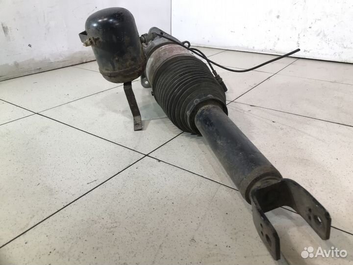 Пневмоамортизатор задний левый Audi A8 D3 4E