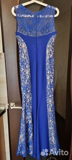 Вечернее платье