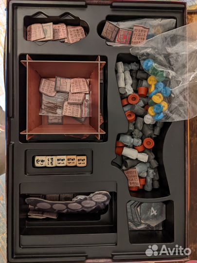 Giants (Исполины острова Пасхи)