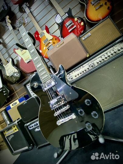 Электрогитара