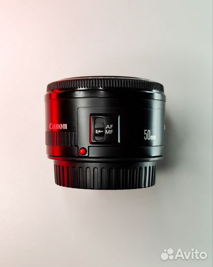 Объектив Canon 50mm f/1.8 ii