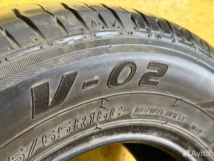 Ovation V-02 215/65 R16C 109T