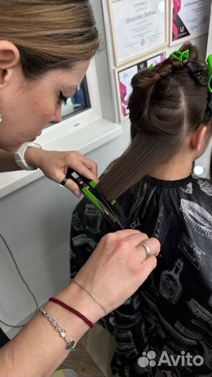 Кератиновое выпрямление волос