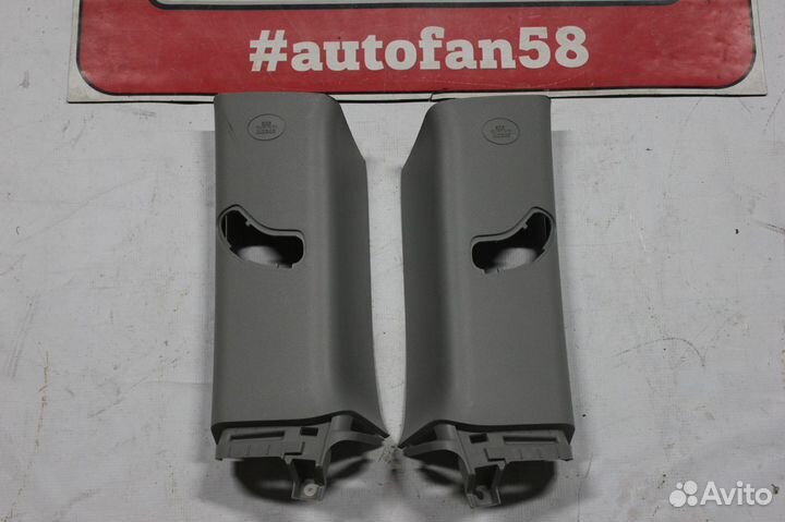 Обшивки стоек Toyota Highlander II 2007-2013