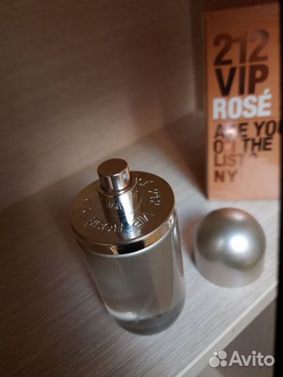 Духи женские 212 vip rose