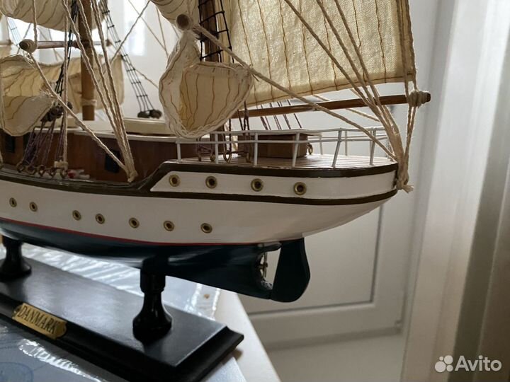Модель парусника danmark 80 см