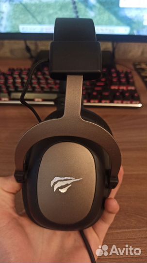 Игровые наушники