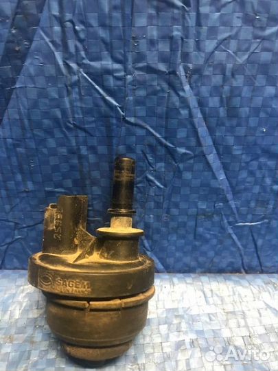 Клапан абсорбера топливных паров Renault Logan 2