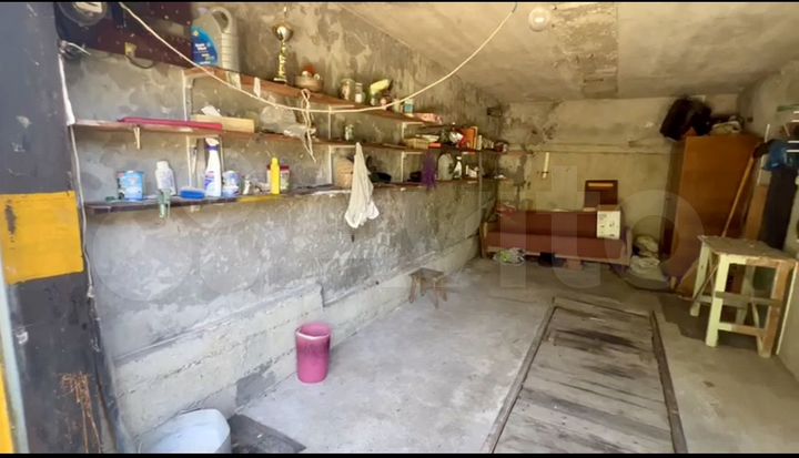 Гараж, > 30 м²