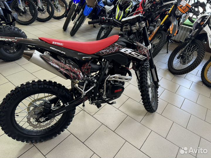 Мотоцикл BSE Z1