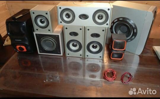 Домашний сабвуфер и колонки