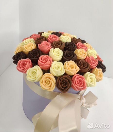 Шоколадные Розы - 51 шт в Шляпной Коробке