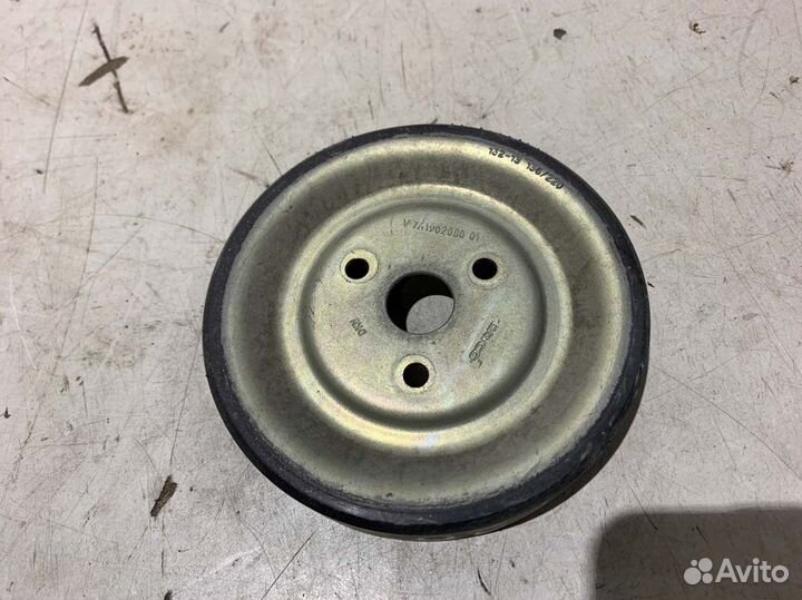 Шкив помпы Bmw 118 F20 N13B16 2011