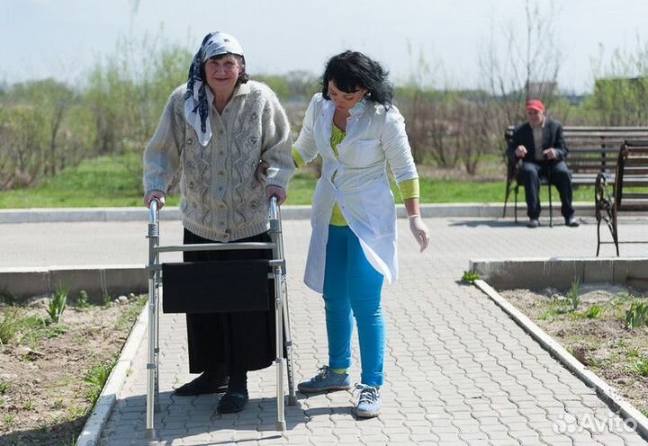 Работник обслуживающего персонала. Вахта