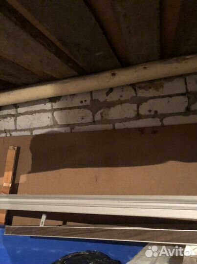 Карнизы для штор бу длиной 2м 70см и другой 1м 50с