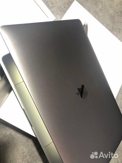 Apple MacBook Pro 15 2017, 512 гб