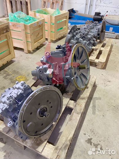 Основной насос Hyundai R260LC-9S 31Q7-10010