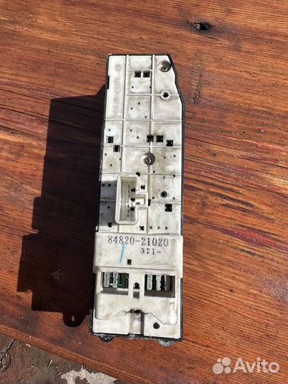 Блок управления стеклоподъемниками toyota caldina