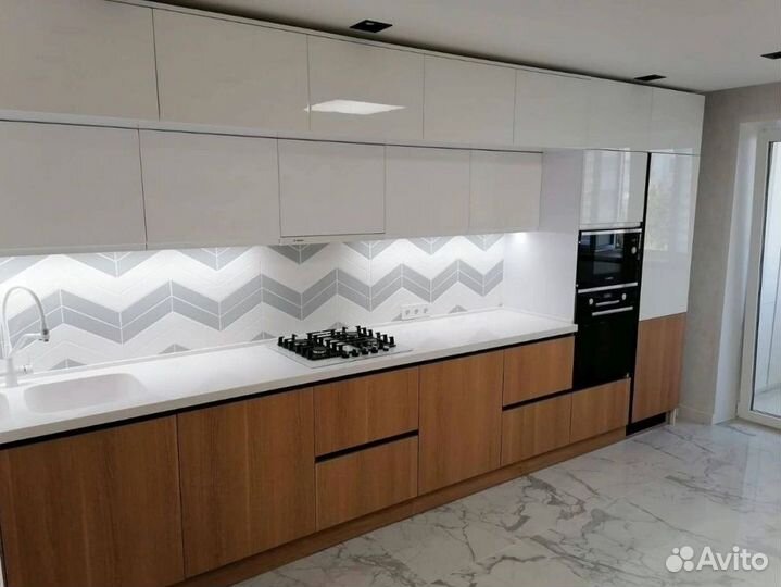 Кухонные гарнитуры в современном стиле артикул 745