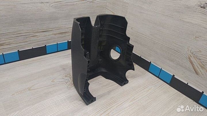 Кожух рулевой колонки Mitsubishi Pajero V8