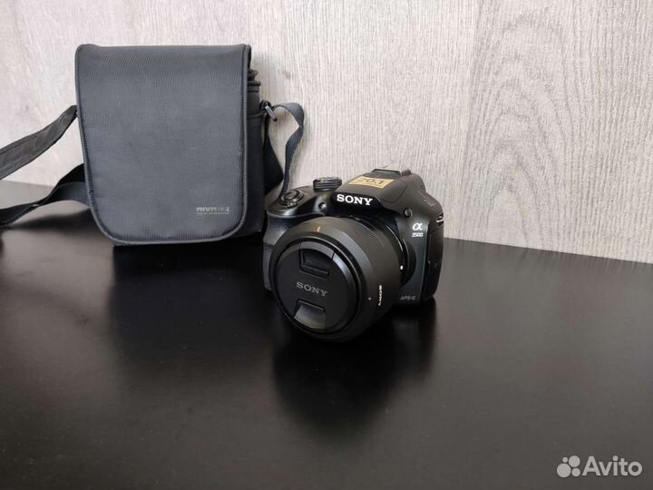 Зеркальный фотоаппарат Sony Alpha ilce-3500