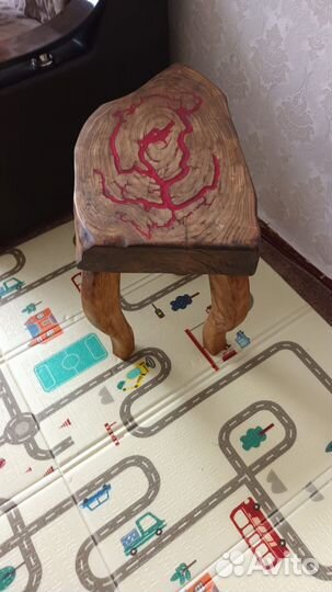 Стол сувенир ручной работы