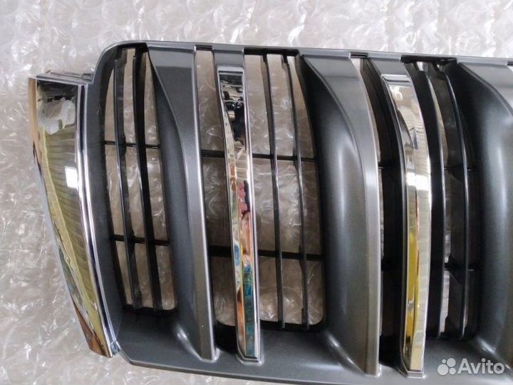 Решетка радиатора Toyota Land Cruser Prado J150