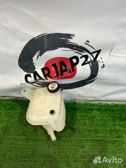 Расширительный бачок Toyota C-Hr NGX50 8NR-FTS