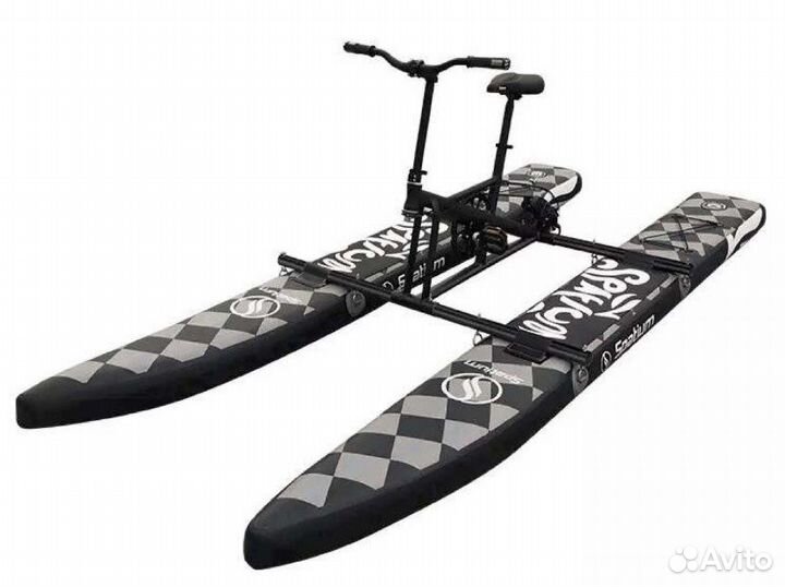 Велосипед на водных надувных понтонах