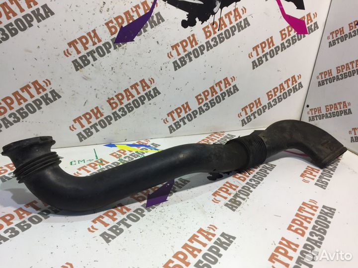 Рено Трафик Воздухозаборник (воздушный фильтр)