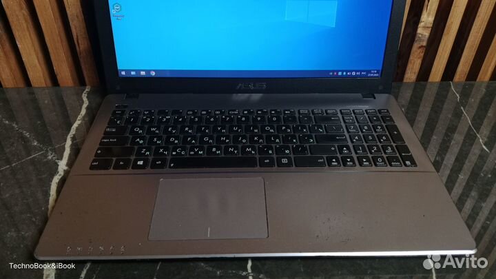 Игровой ноутбук Asus X550C на SSD