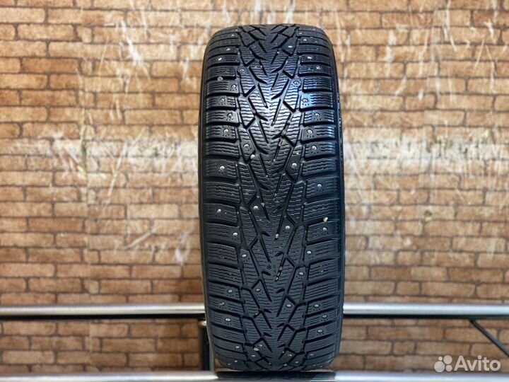 Nokian Tyres Hakkapeliitta 7 215/55 R17