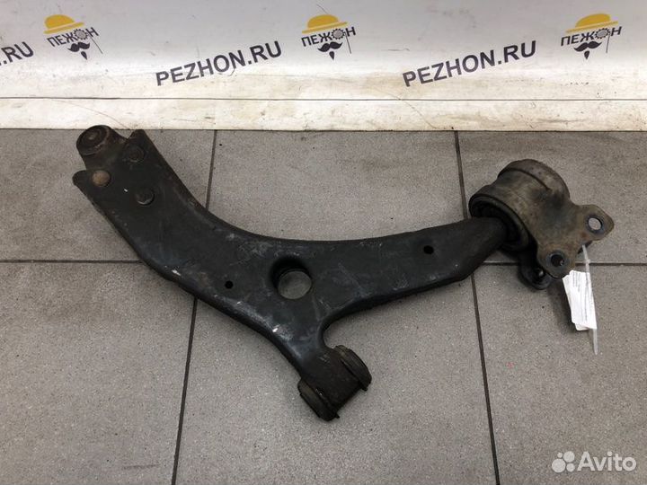 Рычаг передний левый Ford C-Max минивэн 2.0 2008