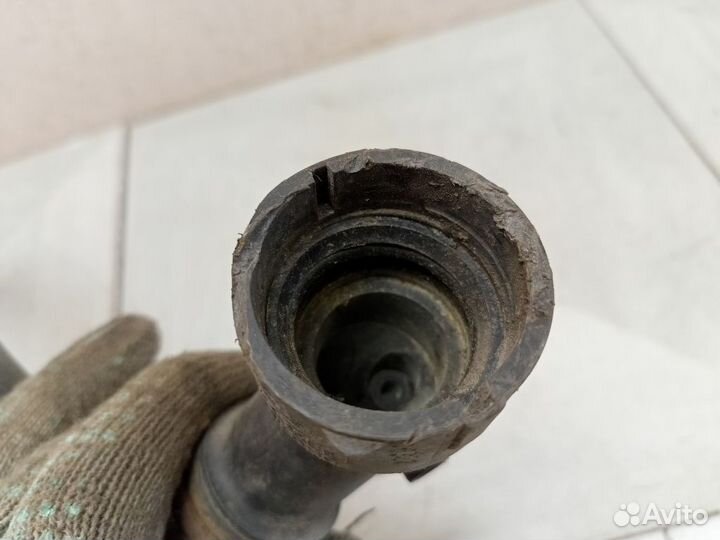 Патрубок системы охлаждения