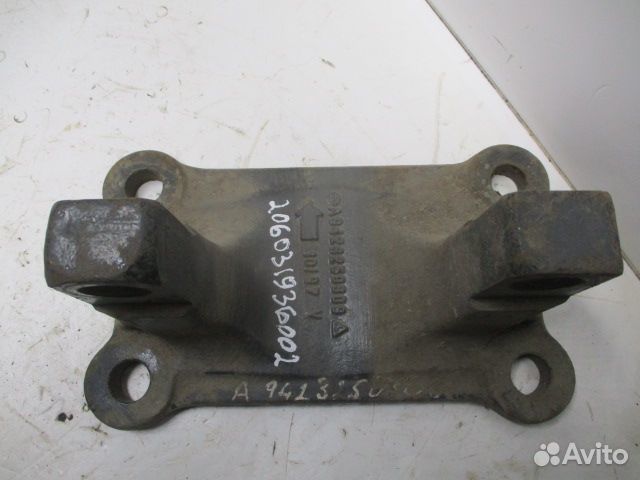 Кронштейн реактивной тяги Mercedes-Benz A942325030