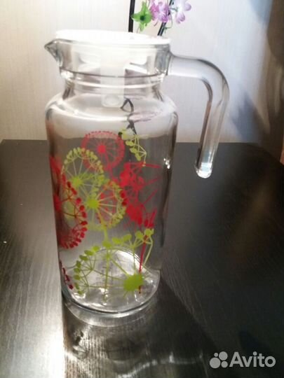 Графин и стаканы