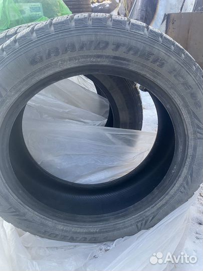 Dunlop Grandtrek Ice 02 235/55 R19