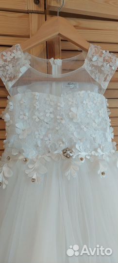 Платье для девочки праздничное 122