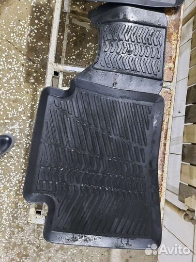 Резиновые коврики solaris