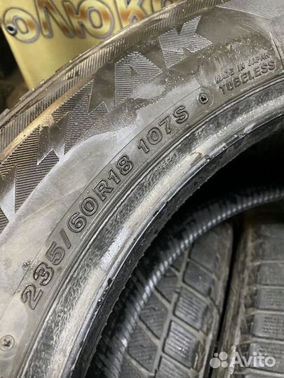 Bridgestone Blizzak DM-V2 235/60 R18