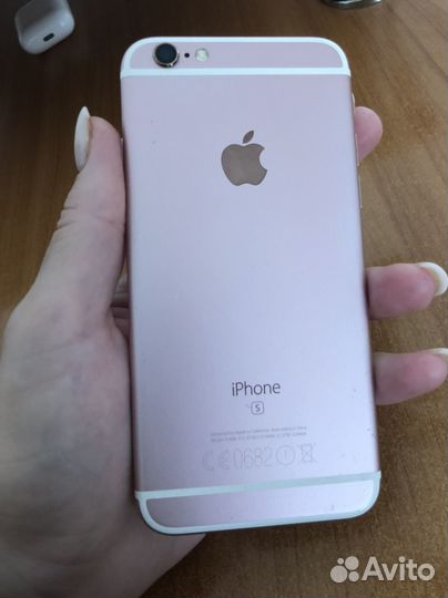 iPhone 6S, 64 ГБ