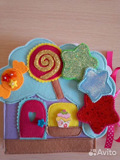 Развивающая книга- кукольный дом из фетра