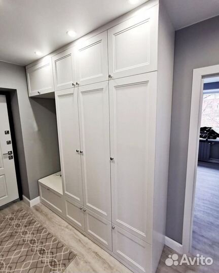 Шкаф распашной