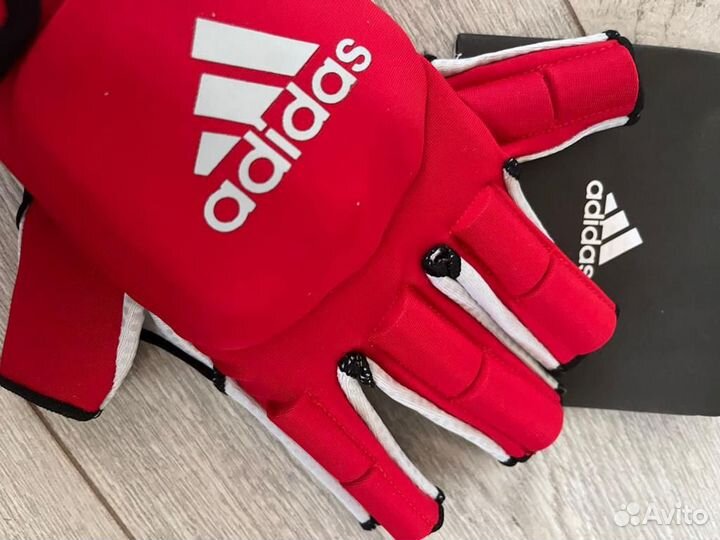 Перчатка adidas для хоккея на траве