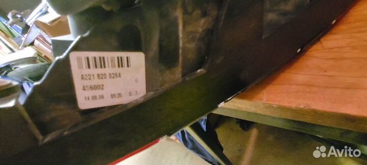 Задний фонарь w221 S-class