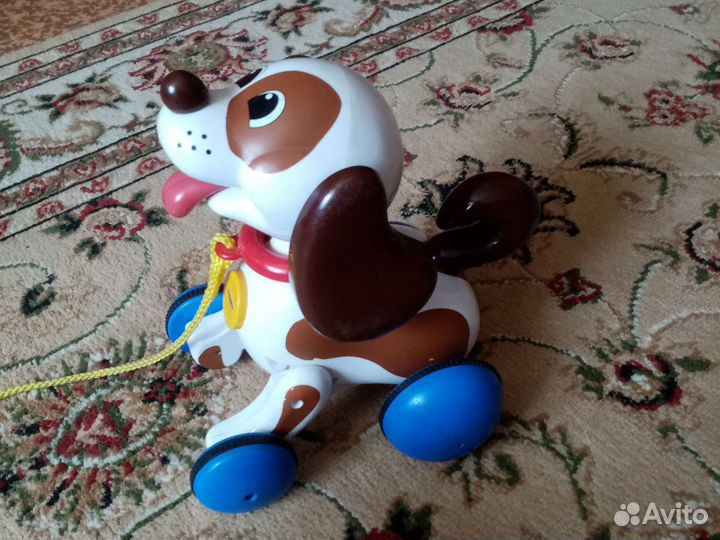 Игрушка каталка собачка Tomi, веселый щенок