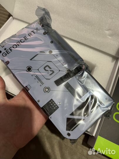 Видеокарта asus GeForce RTX 4060 Dual White OC