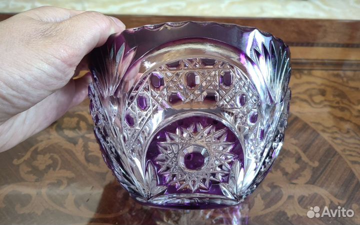 Хрустальная конфетница