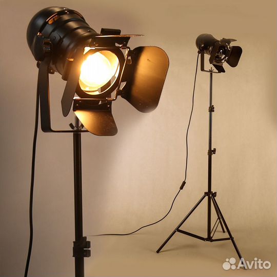 Светильник напольный кинопрожектор