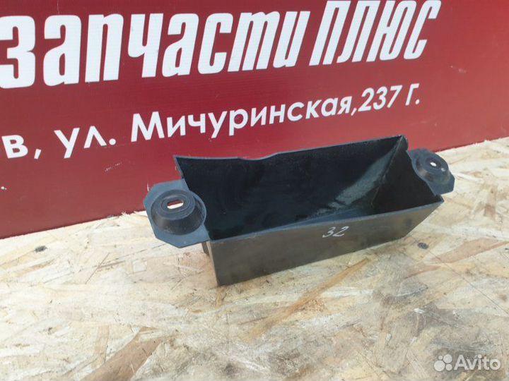 Кронштейн бампера задний левый Renault Logan